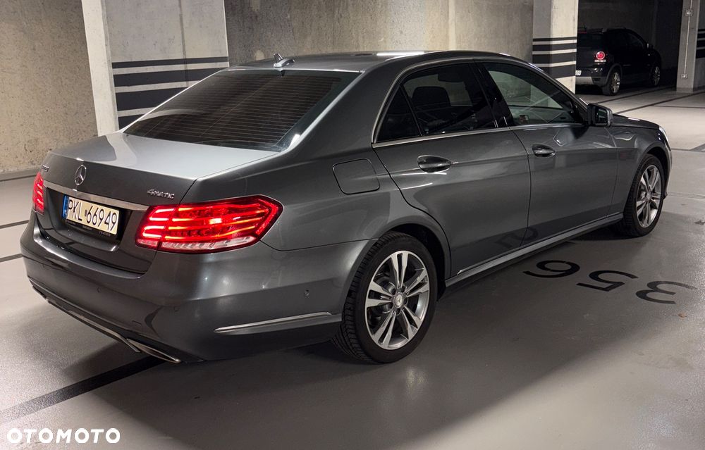Mercedes-Benz Klasa E 220 BlueTEC 4-Matic Classic - 4