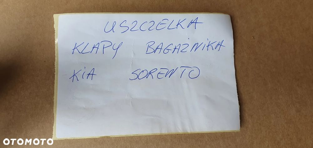 Uszczelka klapy bagażnika Kia Sorento I - 8