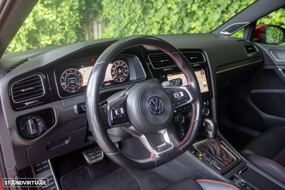VW Golf 2.0 TSI GTI DSG - 12
