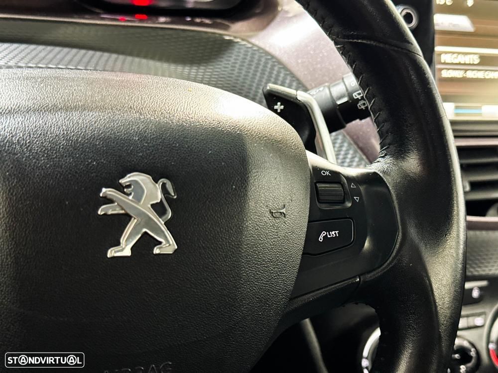 Peugeot 2008 1.6 e-HDi Allure 2-Tronic - 41