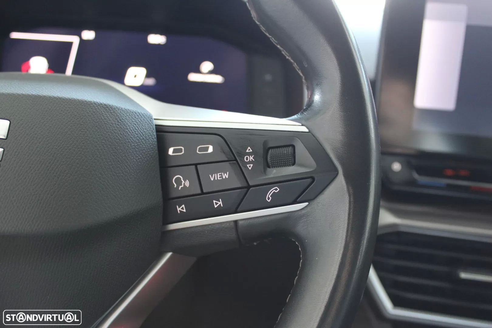SEAT Leon 1.4 e-Hybrid Xcellence DSG - 23