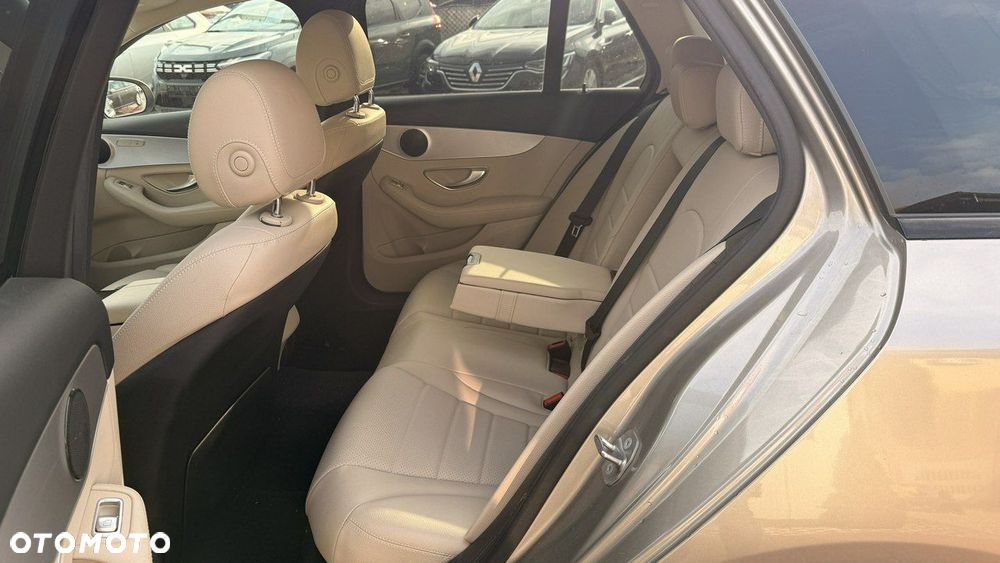 Mercedes-Benz Klasa C 200 d 9G-TRONIC Exclusive - 14