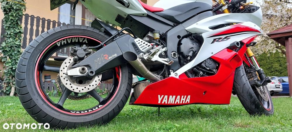 Yamaha R6 - 6