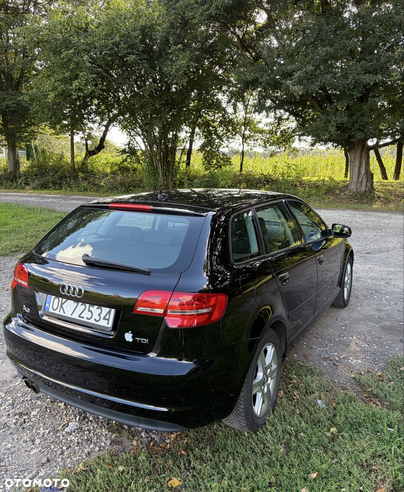 Audi A3 Sportback - 2