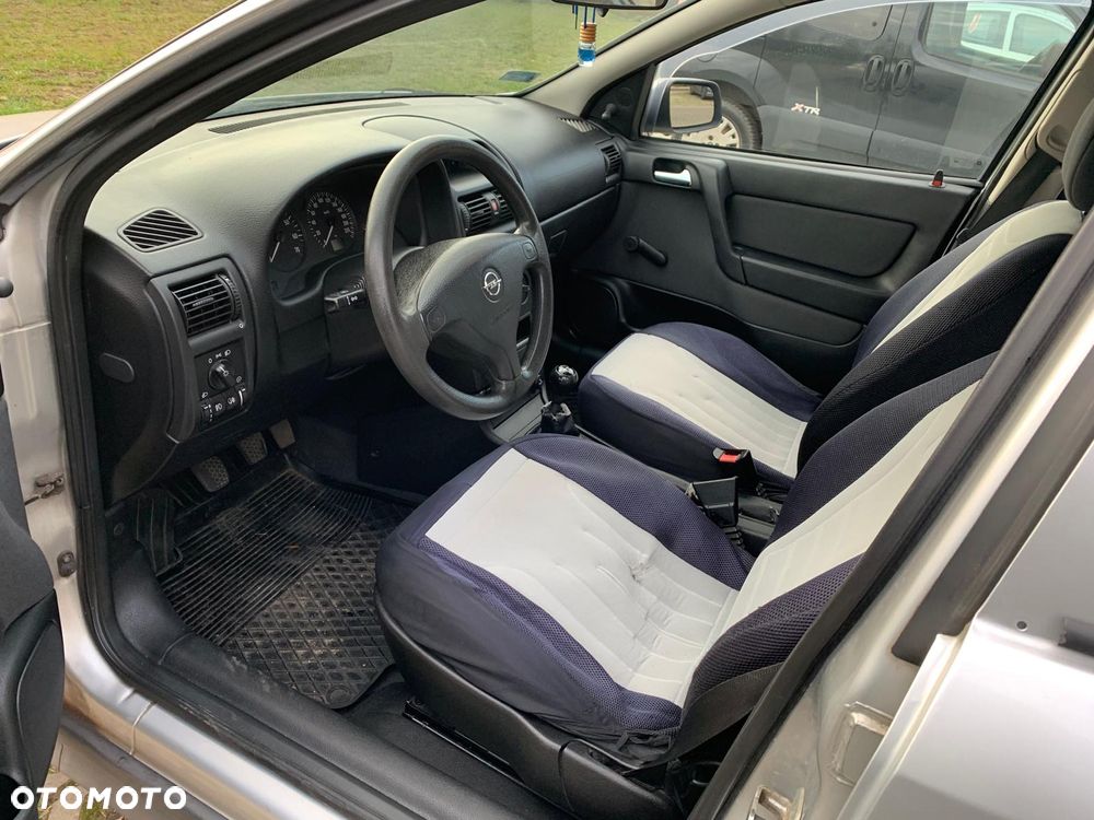 Opel Astra - 10