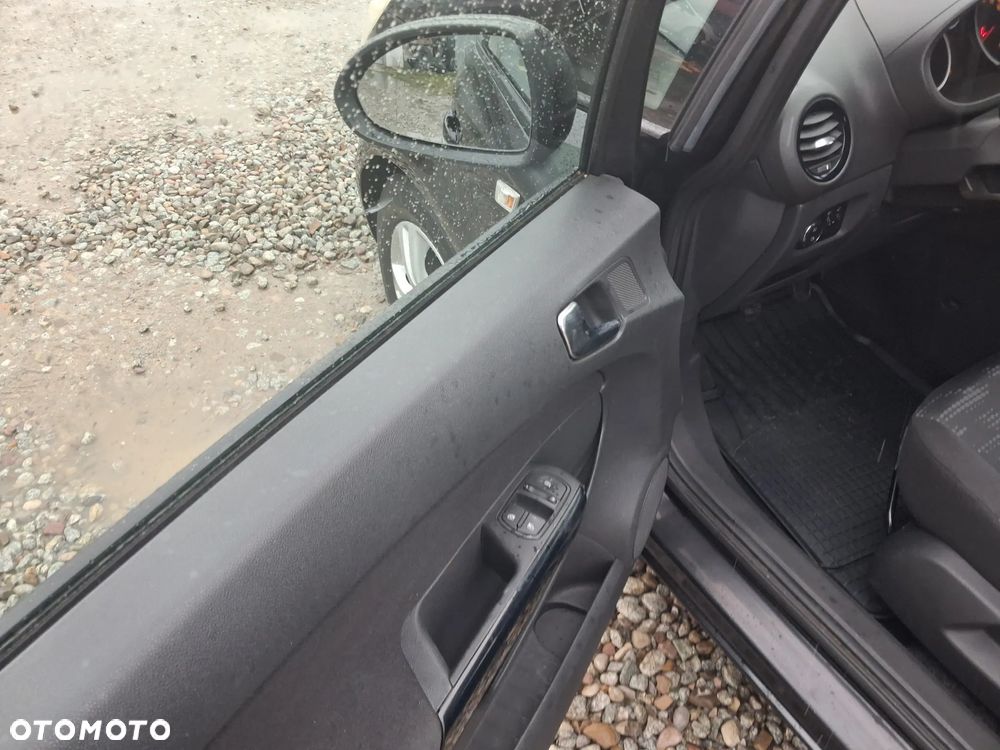 Opel Corsa 1.2 16V Enjoy - 11