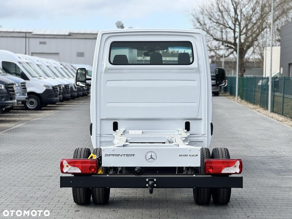 Mercedes-Benz Sprinter - 7