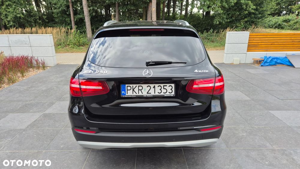Mercedes-Benz GLC 250 4-Matic - 9