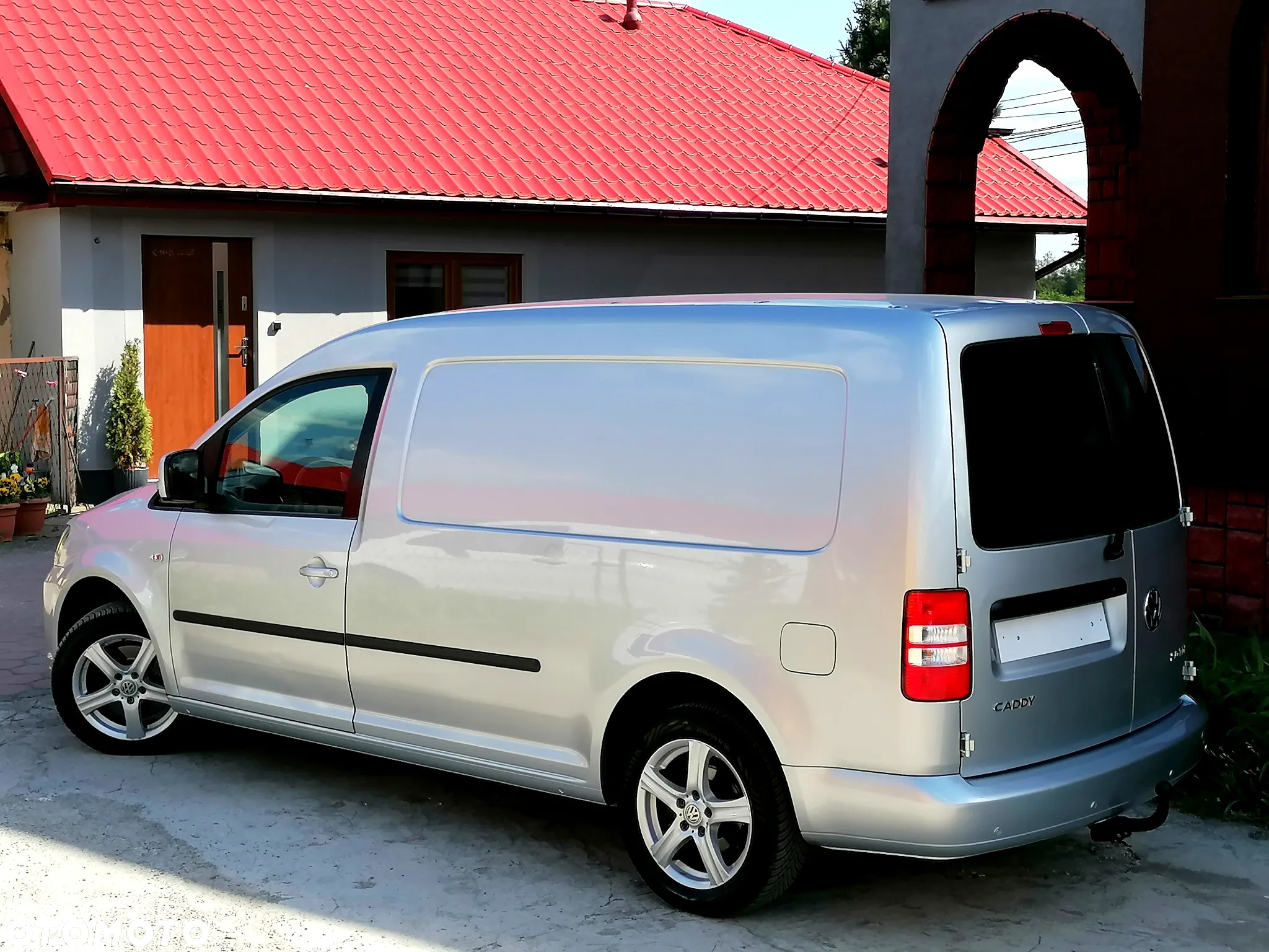 Volkswagen Caddy Maxi 2.0 TDI Trendline DSG - 26