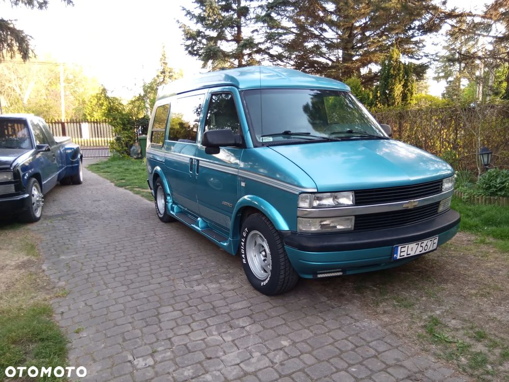 Chevrolet Astro - 3