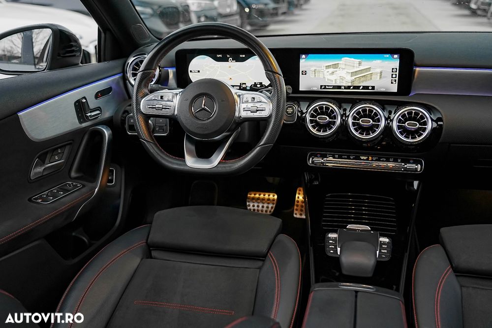 Mercedes-Benz A 250 e 8G-DCT AMG Line - 2