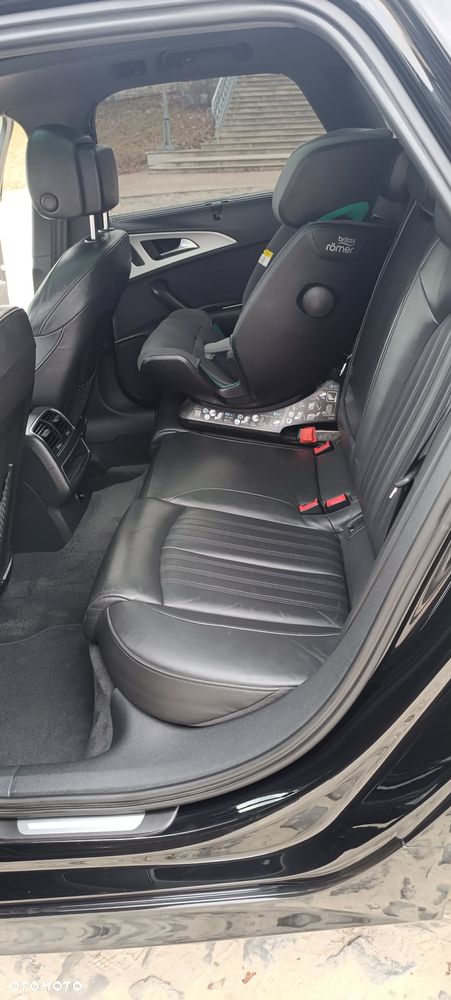 Audi A6 Avant 2.0 TDI Ultra S tronic - 29