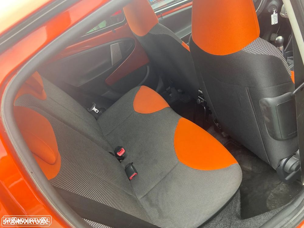 Toyota Aygo 1.0 Orange Edition+VSC - 21
