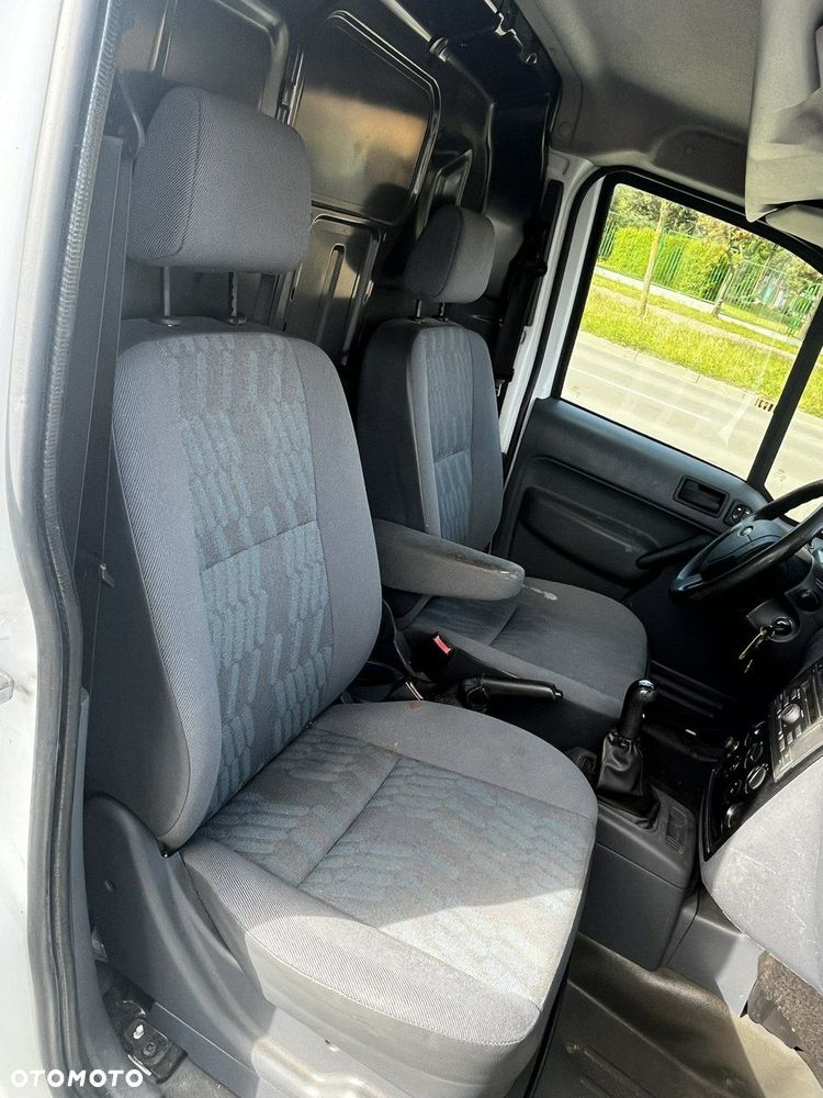 Ford Transit Connect - 6