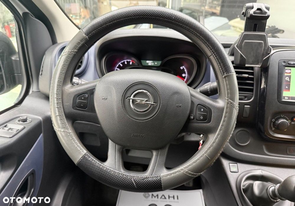 Opel Vivaro - 21