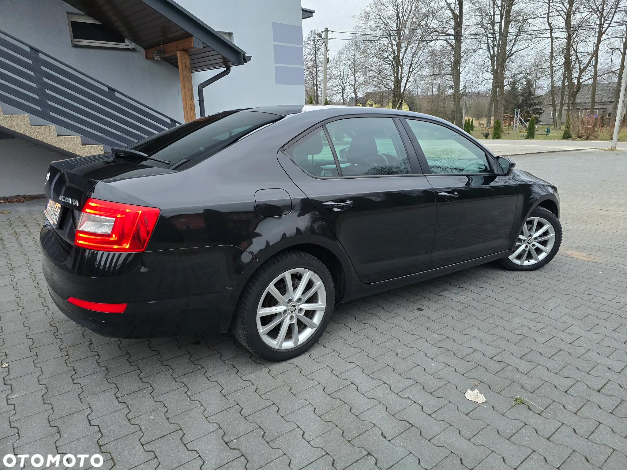 Skoda Octavia 2.0 TDI Elegance DSG - 4
