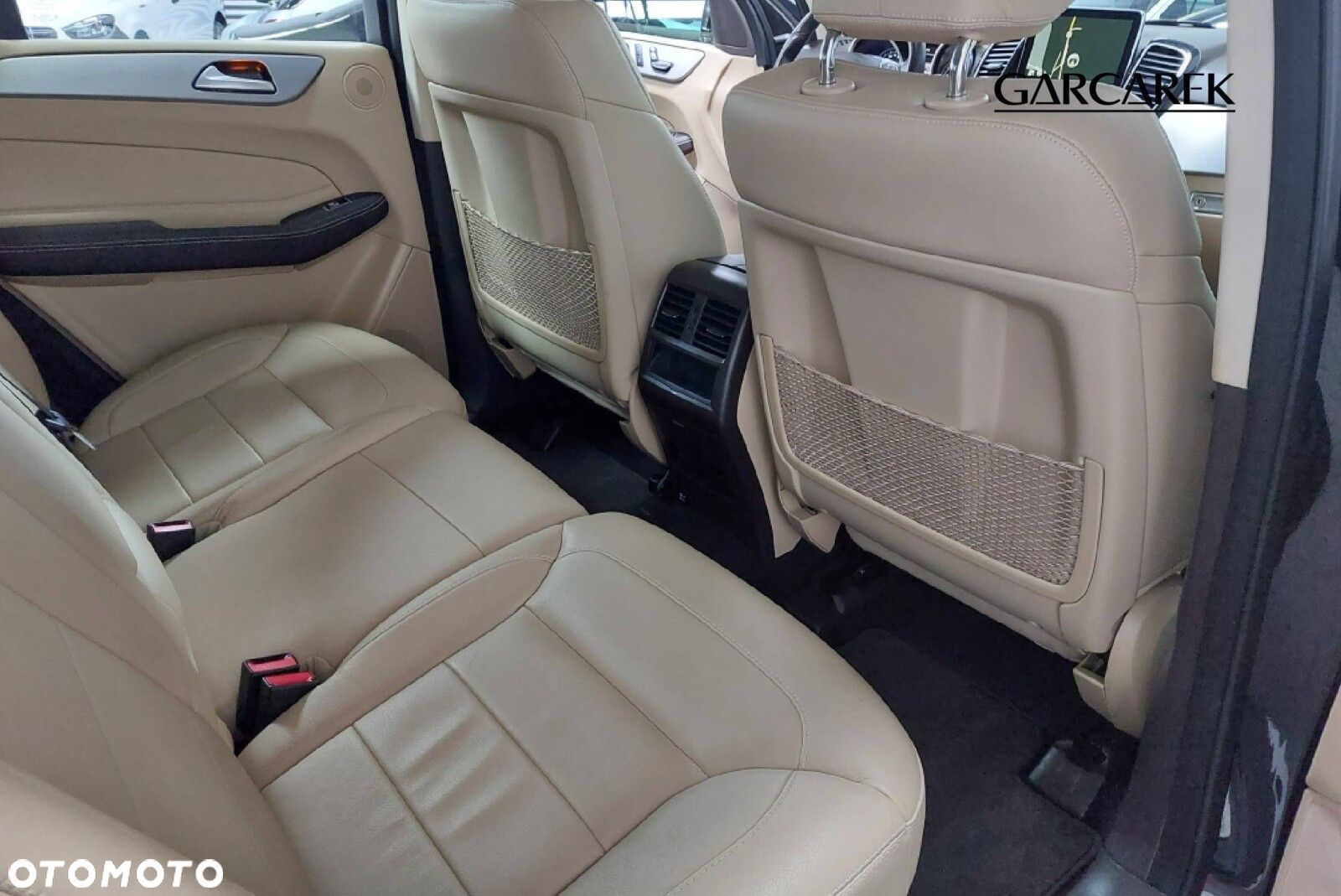 Mercedes-Benz GLE - 18