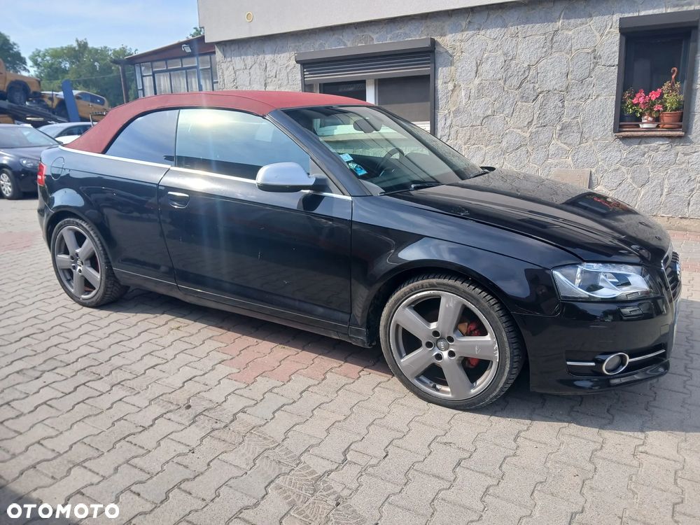 Audi A3 Cabrio 2.0 TDI DPF S tronic Ambition - 4