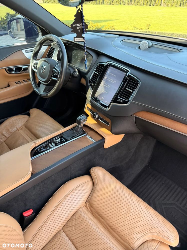 Volvo XC 90 - 10