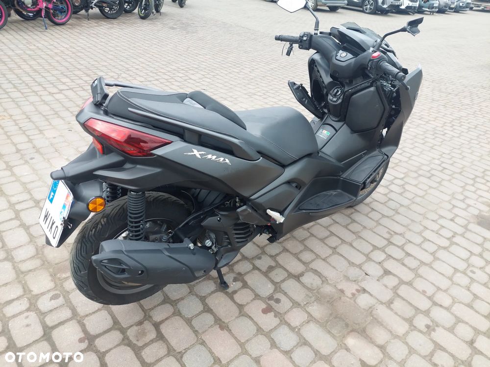Yamaha X-max - 5