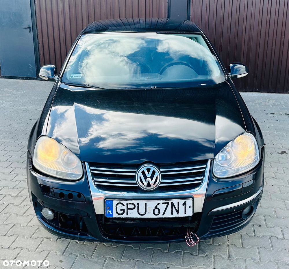 Volkswagen Jetta 1.9 TDI Comfortline - 5