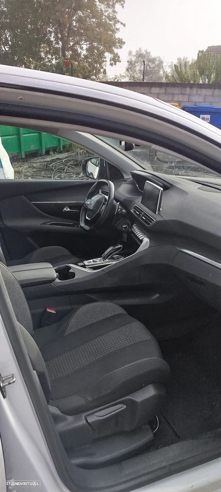 Peugeot 3008 BlueHDi 130 Stop & Start EAT8 Allure - 18