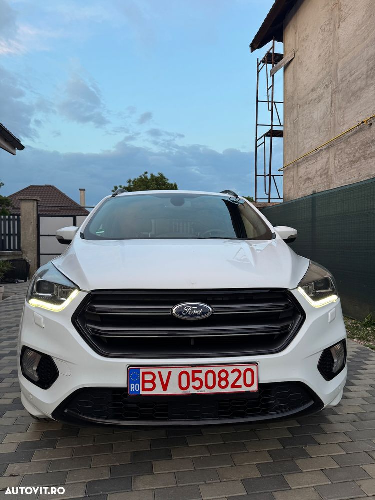 Ford Kuga 2.0 TDCi 4WD Powershift ST-Line - 9