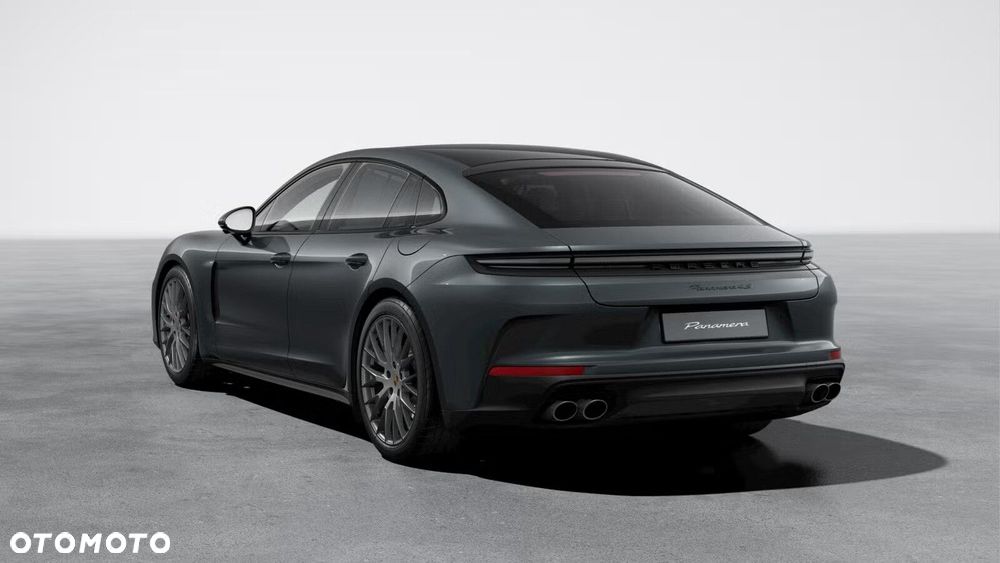 Porsche Panamera - 4