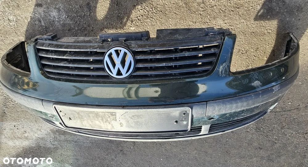 zderzak przód  / zderzak przedni /  Volkswagen Passat B5 (LC6N) - 1