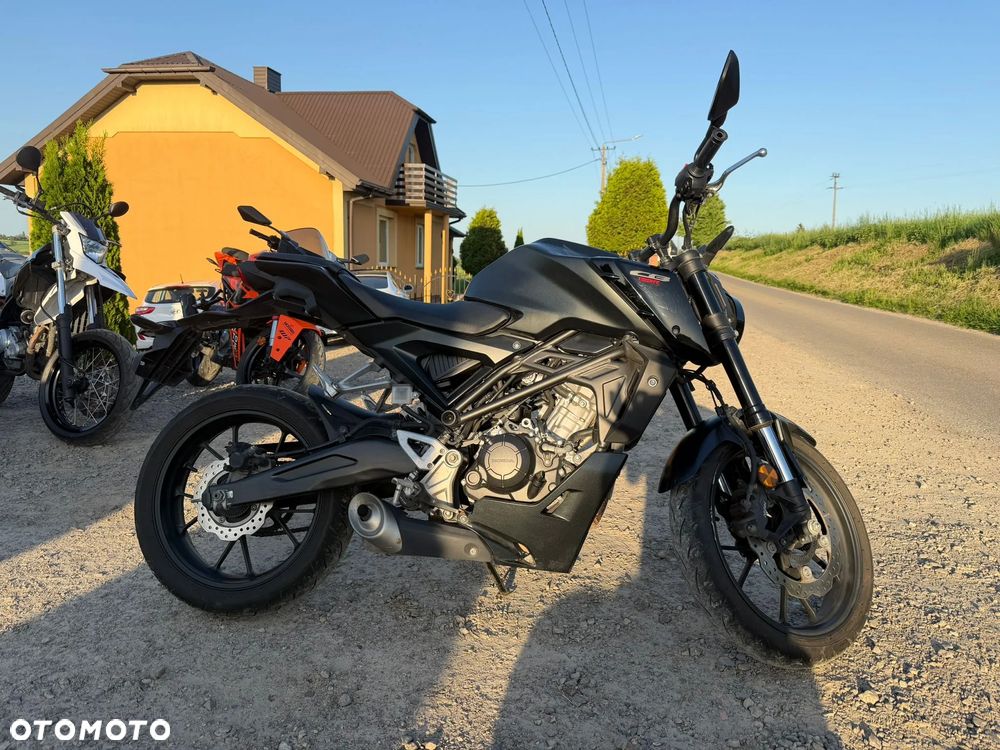 Honda CB - 3