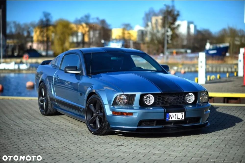 Ford Mustang - 2