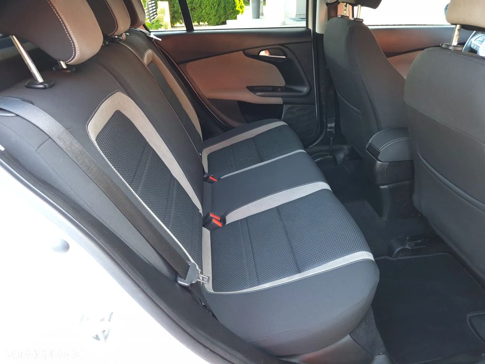 Fiat Tipo 1.4 T-Jet 16v Lounge - 30
