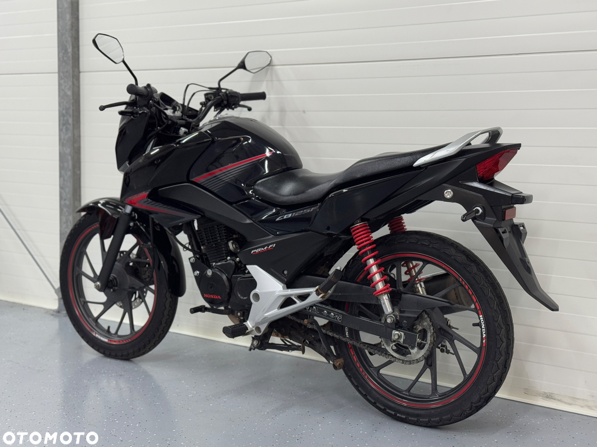 Honda CBF - 11