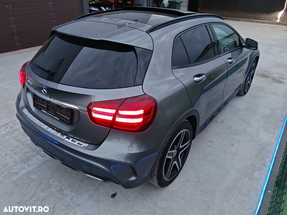 Mercedes-Benz GLA 200 7G-DCT AMG Line - 3