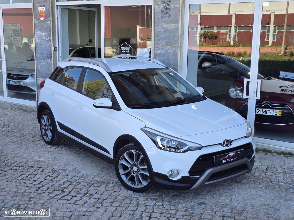 Hyundai i20 Active 1.4 CRDi Comfort Navi - 3