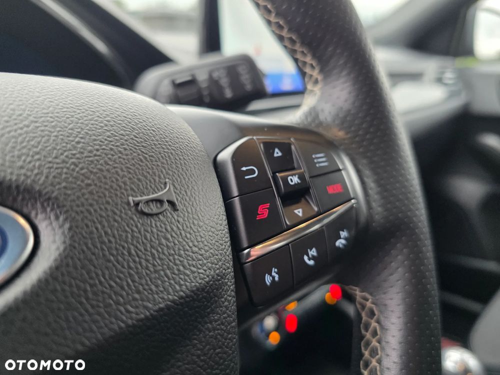 Ford Focus Turnier 2.0 EcoBlue S&S ST mit Styling-Paket - 23