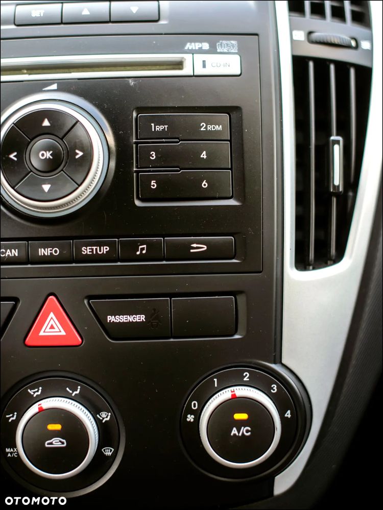 Kia Ceed - 24