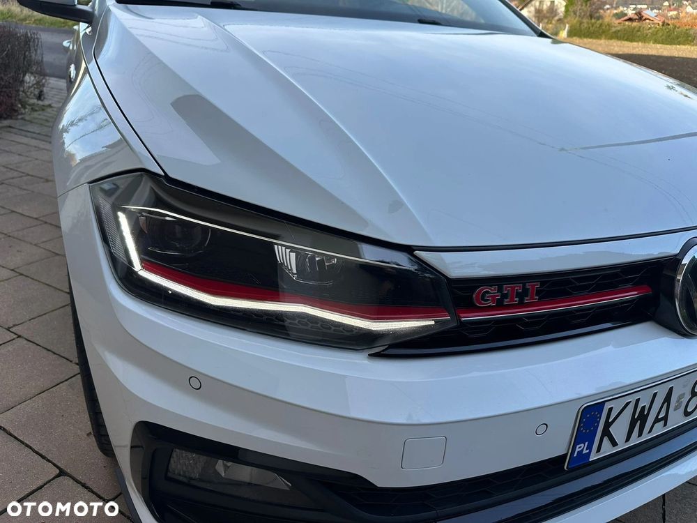 Volkswagen Polo 2.0 TSI DSG GTI - 7