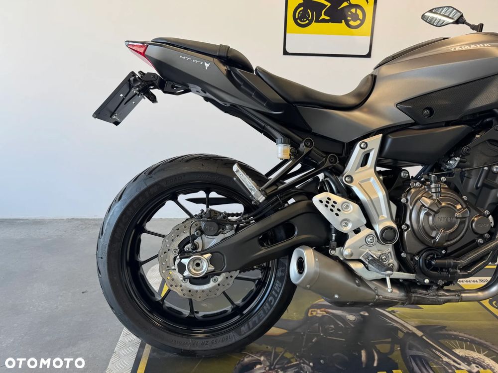 Yamaha MT - 16