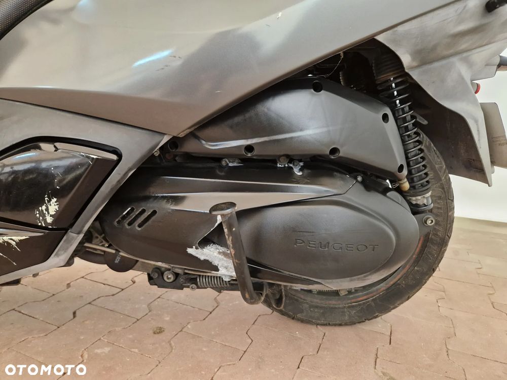 Peugeot Metropolis - 27
