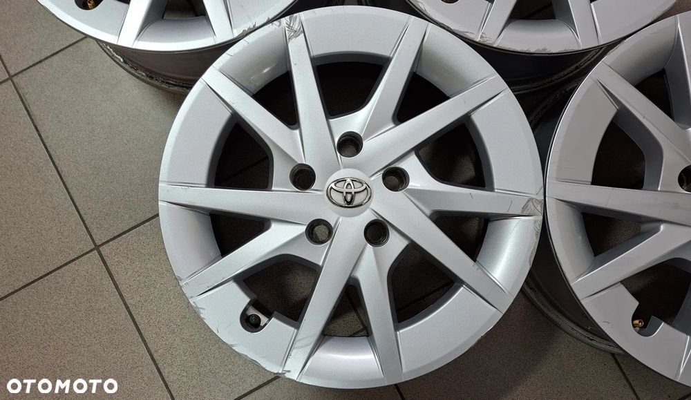 Felgi Aluminiowe 16 Toyota Prius Plus 5x114.3 39 - 2