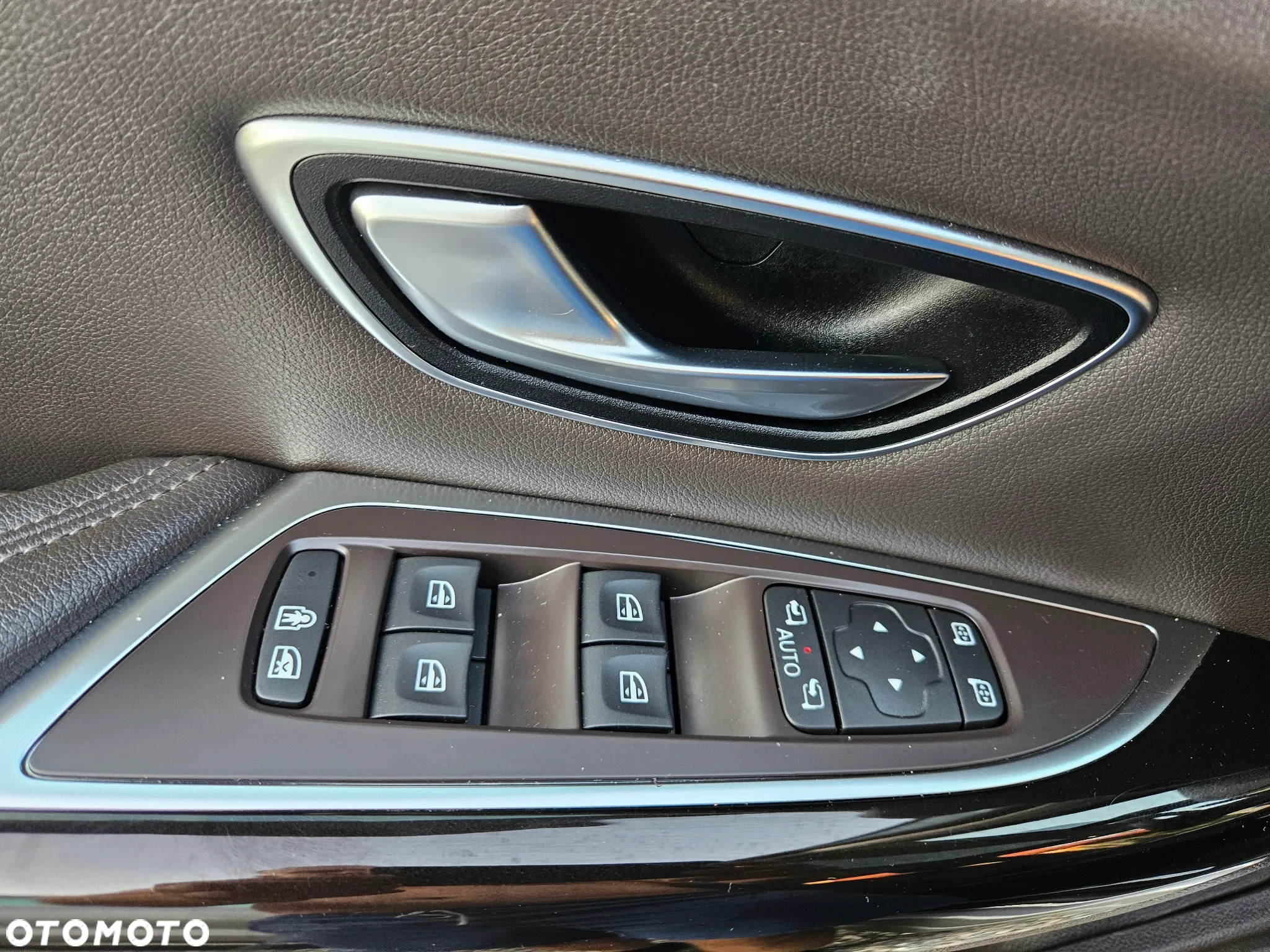 Renault Espace Energy dCi 160 EDC LIMITED - 28