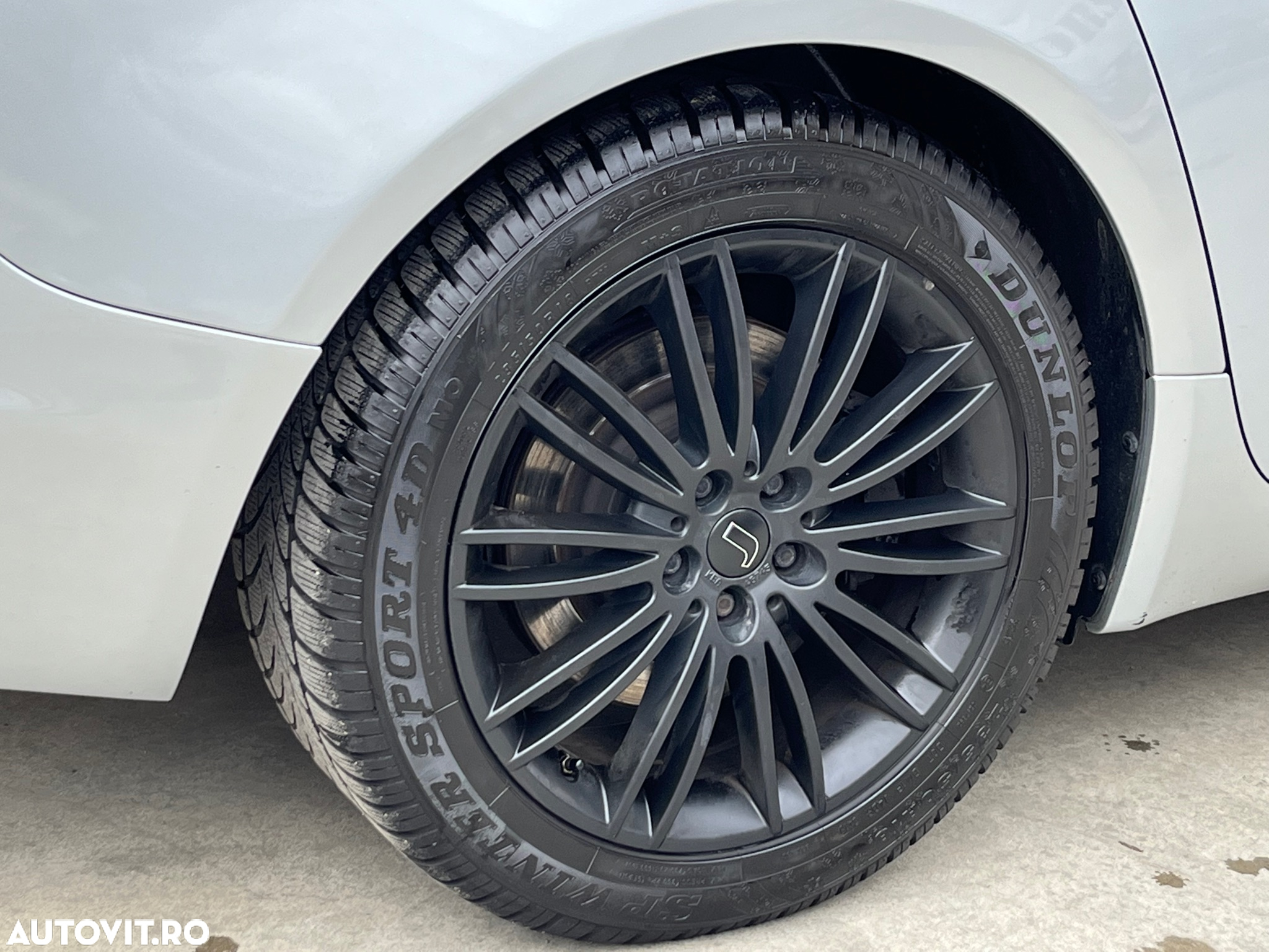 Jaguar XF 4.2 Supercharged - 10