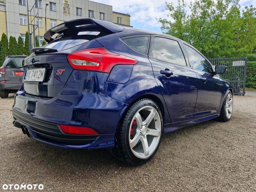 Ford Focus 2.0 EcoBoost ST mit Leder-Exclusiv-Paket - 5