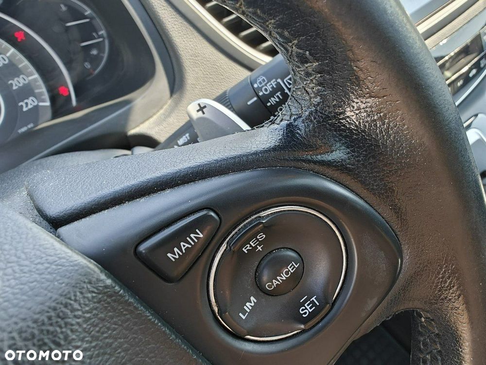 Honda CR-V - 12