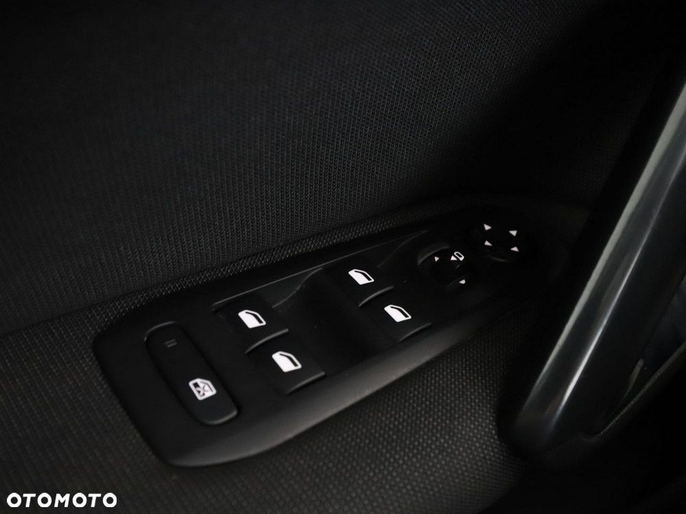 Peugeot 308 1.2 PureTech Allure S&S - 38