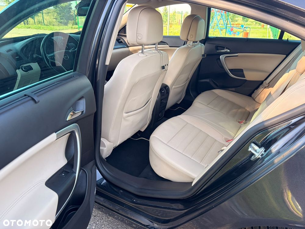 Opel Insignia 2.0 Turbo 4x4 Sport - 21