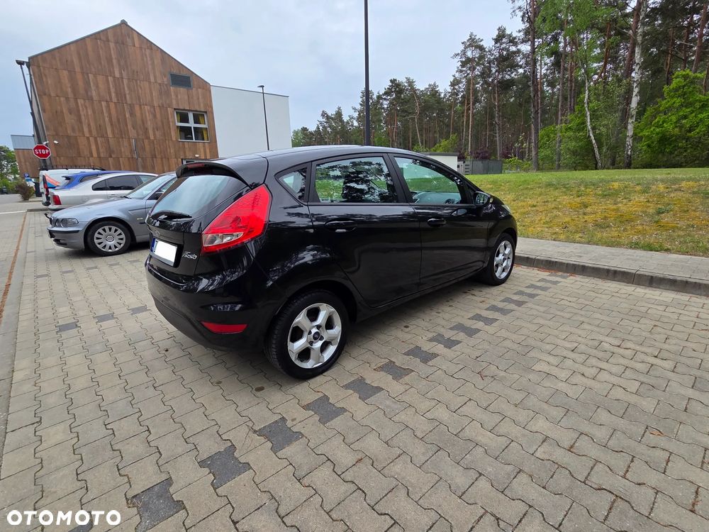 Ford Fiesta 1.25 Champions Edition - 9