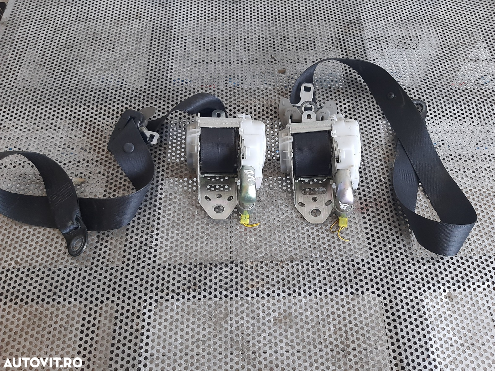 Centuri Centura Stanga Dreapta Fata Toyota Rav 4 An 2006-2012 Dezmembrez Toyota Rav 4 2.2 Diesel An - 4