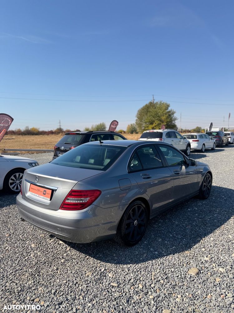 Mercedes-Benz C - 3